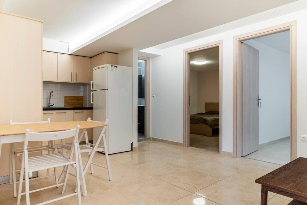 Apartment At Ano Glifada. Афины Экстерьер фото