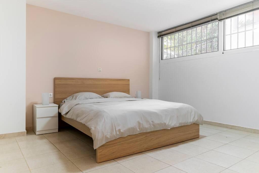Apartment At Ano Glifada. Афины Экстерьер фото
